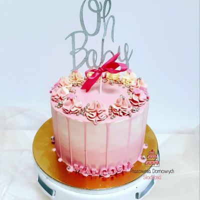 Tort z okazji baby shower, dla dziewczynki